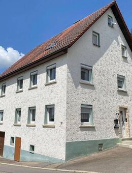 Absolutes Raumwunder in Ortsrandlage in Reichenbach a. H. - Reichenbach (Heuberg)