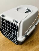 Kleintier Transportbox mit Tragegriff in 81671