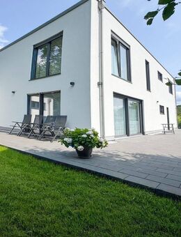 Naturnah und modern wohnen Bauhausvilla 10 Min. A3 Bad Honnef mit weiterem Bauland - Sankt Katharinen (Neuwied)