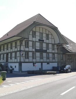 Grosses Wohnhaus, sep. Wohnung, Pferdestallungen, eigene Quelle u.v.m. - Heimisbach