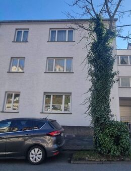 3 Familienhaus mit 4 Garagen in Top Lage: Ideal für Eigenbedarf und Rendite - Saarbrücken