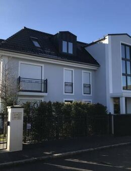 * Gehobene 3-Zimmer-Wohnung mit Süd-Westbalkon * - München