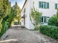 Charmantes Mehrparteien-Haus aus den 1950er Jahren zur Sanierung oder Neubebauung - Gräfelfing