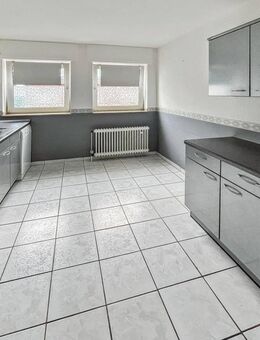 Oberhausen Altstadt-Süd: Großzügige, attraktive und gepflegte 3,5-Zimmer-Wohnung mit Duplexgarage - Oberhausen