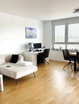 "Friedrichspark": Geräumiger Wohn-/Essbereich, Balkon, Tageslichtbad, TG-Stellplatz, ab 01.10.25 - Villingen-Schwenningen