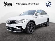 VW Tiguan, 2.0 TDI Elegance, Jahr 2022 - Uelzen