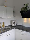 Küche sehr modern und gepflegt in 86830