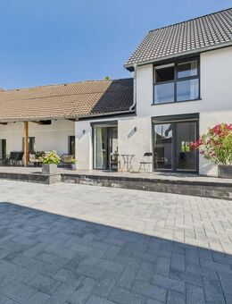 Stilvoll wohnen im sanierten Fachwerkhaus- Idyllisch gelegen in Heisterschoss - Hennef (Sieg)