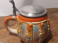 887_ Bierkrug farbig alt Zinndeckel mit Gravur - Herzogenaurach