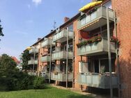 Klein, fein, mein - frisch gestrichene Wohnung mit einem neuen Bodenbelag in Holzoptik - Lüneburg