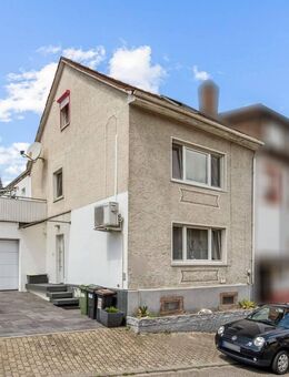 Saniertes und großzügiges Einfamilienhaus mit Garten, Terrasse und Garage in Berghausen - Pfinztal