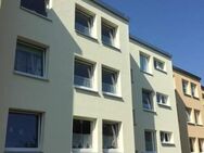 Großzügige Wohnung mit Balkon sucht ruhige Mieter - Garbsen