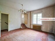 IMMOBERLIN.DE – Solide Doppelhaushälfte mit Ausbaupotential bis ca. 180 m2 - Berlin