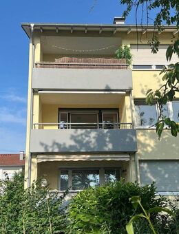 „Die charmante sonnige 3 Zimmer Etagenwohnung mit Balkon in ruhiger Lage !„ - Neuhausen (Fildern)