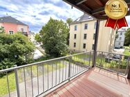 In Renovierung - mit sonnigem Balkon, Tageslichtbad und neuer Einbauküche - Dresden