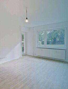 FRISCH SANIERT: Helle 3-Zimmer-Wohnung mit sonniger Terrasse - Bückeburg