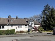 Modernisiertes Einfamilienhaus mit Einliegerwohnung in Bad Berleburg-Stadt - Bad Berleburg