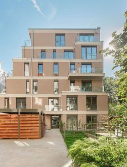 ERSTBEZUG! Geniales 4-Zi.-Penthouse mit Einbauküche, 3 Terrassen + Aufdachterrasse - Berlin