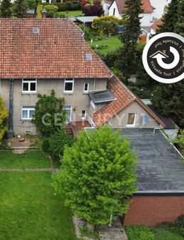 + Leerstehend: Zweifamilienhaus mit großem Grundstück als Kapitalanlage - Stadthagen