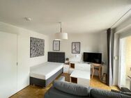 Schicke und möblierte 1-Zimmer-Wohnung mit Balkon in bester Lage - München