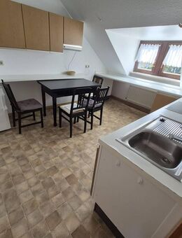 Gemütliche 3 ZKB-DG-Wohnung im Stadtteil Alt-Saarbrücken! - Saarbrücken