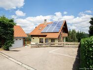 Platz für die Familie I Energieeffizientes Haus mit Doppelgarage und PV-Anlage zu verkaufen - Feldberg (Schwarzwald)