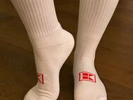 Stinkende Socken weiß - Hamm