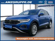 VW T-Roc, 1.5 TSI Life Winterpak, Jahr 2022 - Stollberg (Erzgebirge)