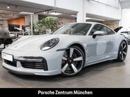 Porsche 992, 911 Sport Classic Heritage Design, Jahr 2023 - München