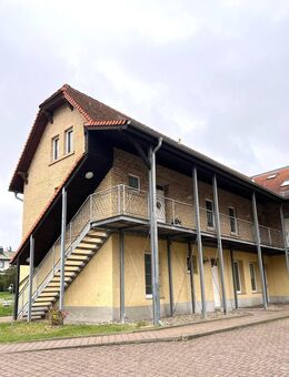 Top sanierte 2 Raum Erdgeschoss-Wohnung Nähe Biobad mit Tageslichtbad & Stellplatz - Blankenburg (Harz)