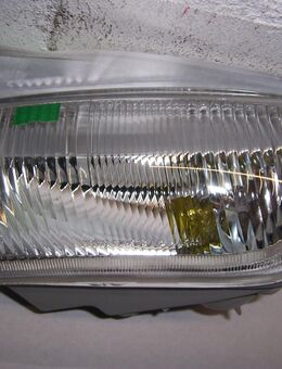 MB831661 Nebelscheinwerfer Satz, vorn links Mitsubishi Galant E30 - Hannover Vahrenwald-List
