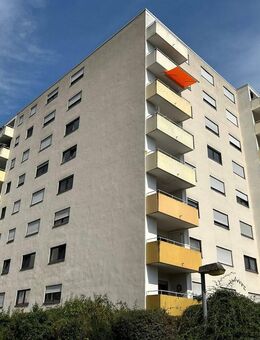 Drei-Zimmer-Wohnung im 5. Obergeschoss mit Balkon und Stellplatz im Freien - Bad Kreuznach