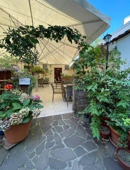 Wohnhaus und Eiscafé mit Tradition "Schreiben Sie die Geschichte in Zwenkau weiter" - Zwenkau
