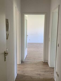 Frisch gestrichen! 3-Zimmer-Wohnung an der Mecklenburger Str.frei! - Ahlen