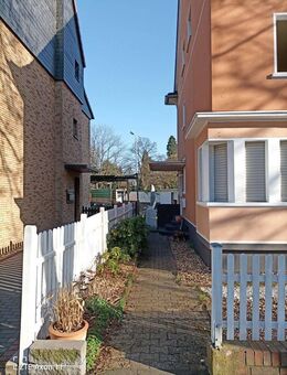 Exklusive Sanierte 3-Zimmer DG Maisonette Wohnung Lev Schlebusch - Leverkusen