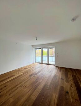 Geräumige und helle 3-Zimmer Wohnung mit Balkon! - Planegg