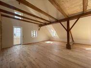 Riegsee/OT Aidling: Außergewöhnliche Dachgeschoss-Wohnung im Chalet-Stil - Murnau (Staffelsee)