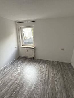 Sofort verfügbare 2-Zimmerwohnung mit Balkon! - Geislingen (Steige)