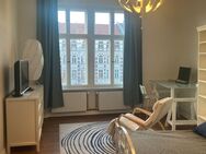 Schönes Zimmer (22 qm) in 3er WG im Prenzlauer Berg (Prenzlauer Allee) frei. Mit Anmeldung. - Berlin