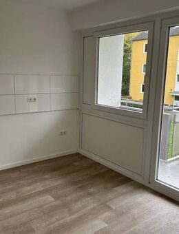 Einziehen und wohlfühlen ... 3 Zimmer, Balkon im 1. Obergeschoss - Hagen (Stadt der FernUniversität)