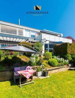 Traumhaftes Zweifamilienhaus mit großem Garten und vielseitigen Nutzungsmöglichkeiten in Vaihingen an der Enz - Vaihingen (Enz)