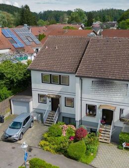 Doppelhaushälfte mit Einliegerwohnung, nachhaltiger Heizung und viel Raum für Ideen - Konstanz