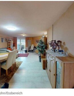 Attraktive 2,5-Zimmer-Erdgeschosswohnung mit Balkon, Einbauküche in Bretten - Bretten