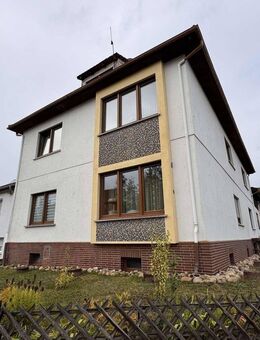 Immobilie mit hervorragender Substanz und viel Platz, inklusive 4 Garagen! - Heringen (Werra)