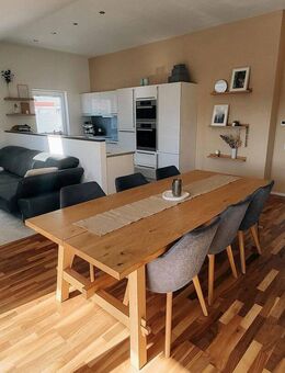Helle 3-Zimmer-DG-Wohnung mit hohen Decken und Loggia, Nähe Hbf Ingolstadt - Ingolstadt