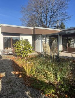 Traum-Bungalow mit Terasse und Einliegerwohnung - Solingen (Klingenstadt)