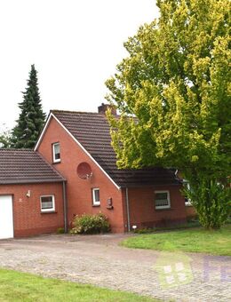 Solides Landhaus in ruhiger Ortsrandlage mit eigener Weide am Haus (ca. 5.939 m²)! Perfekt für Tier- und Naturliebhaber! - Moormerland