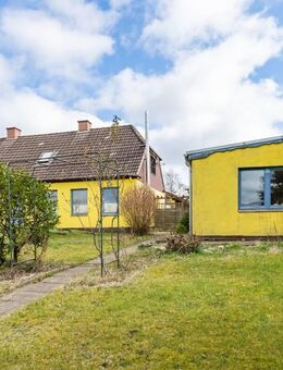 Vielseitiges ZFH mit Nebengebäude - Wohnen & Vermieten unter einem Dach - Malente