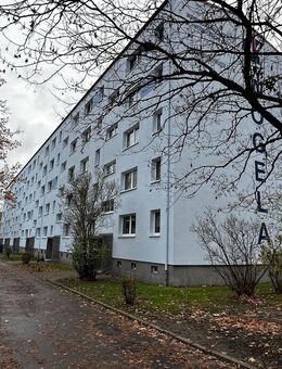 3-Raum-Wohnung in der Rahlstedter Str. 9 im 3. Obergeschoss - Schwerin