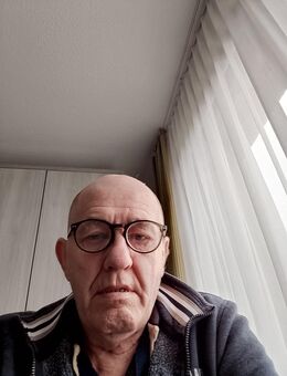 Er 72 jahre - Berlin